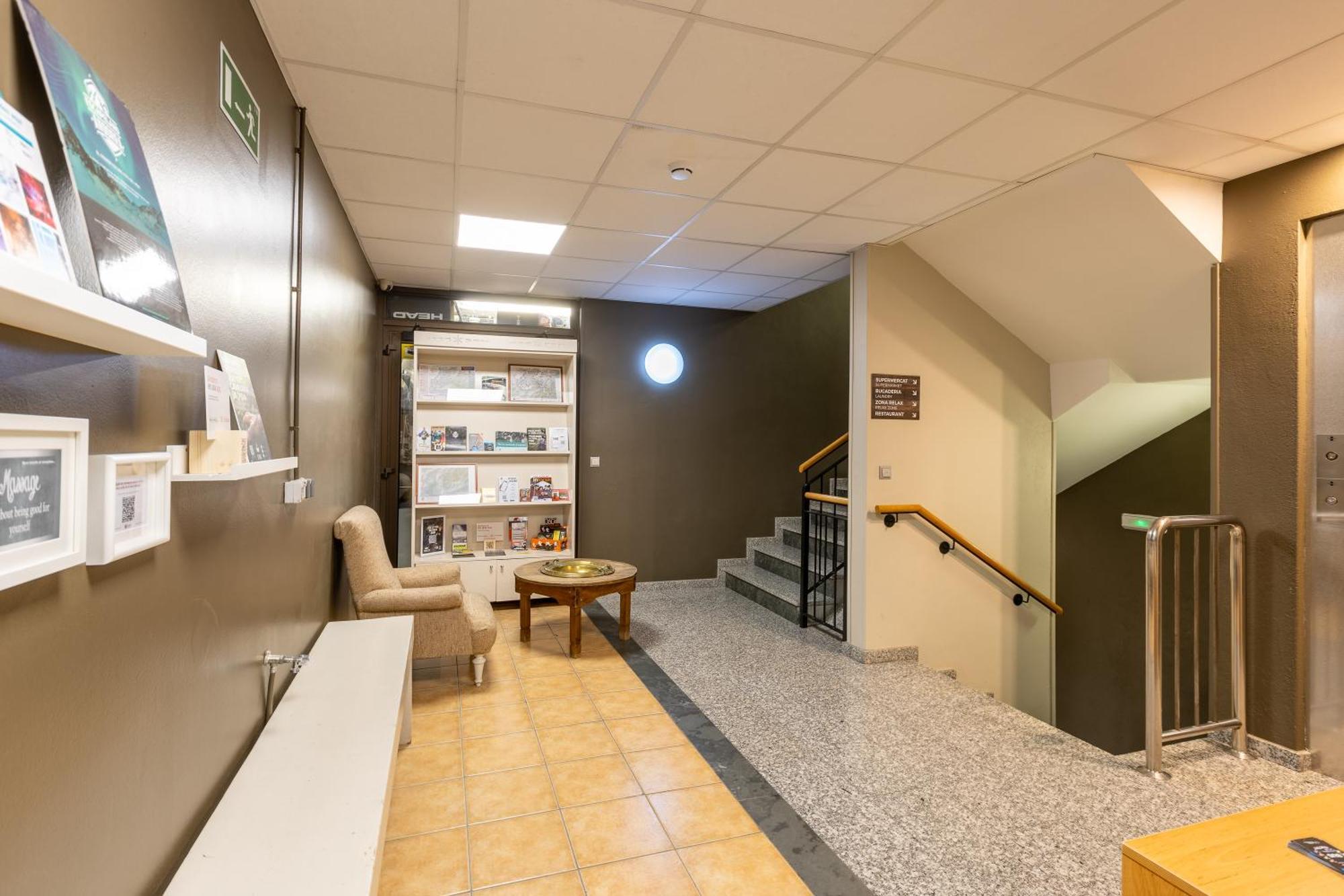Apartaments Sant Moritz Arinsal Exterior photo