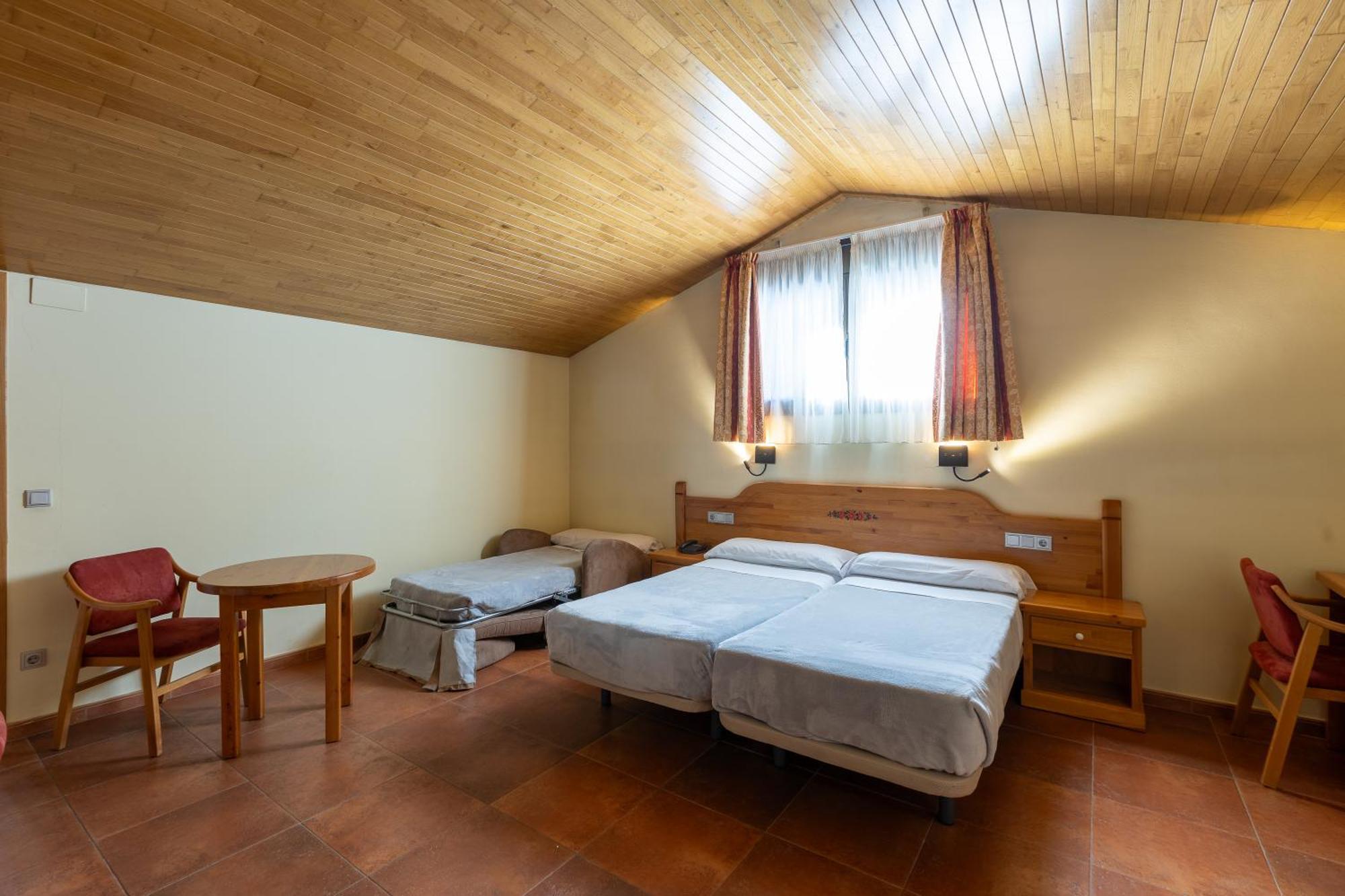 Apartaments Sant Moritz Arinsal Exterior photo