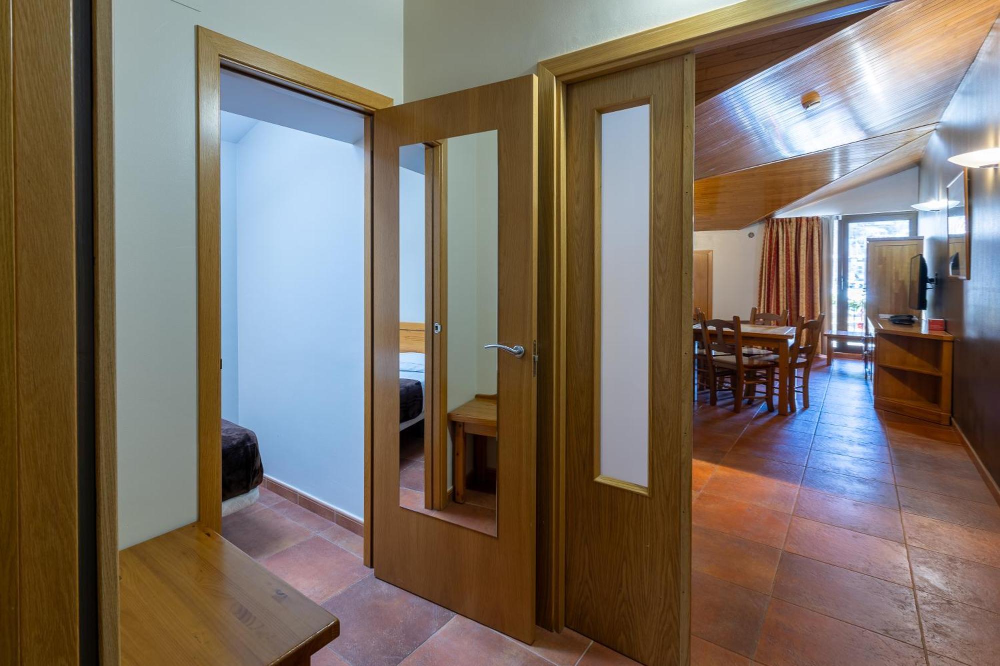 Apartaments Sant Moritz Arinsal Exterior photo
